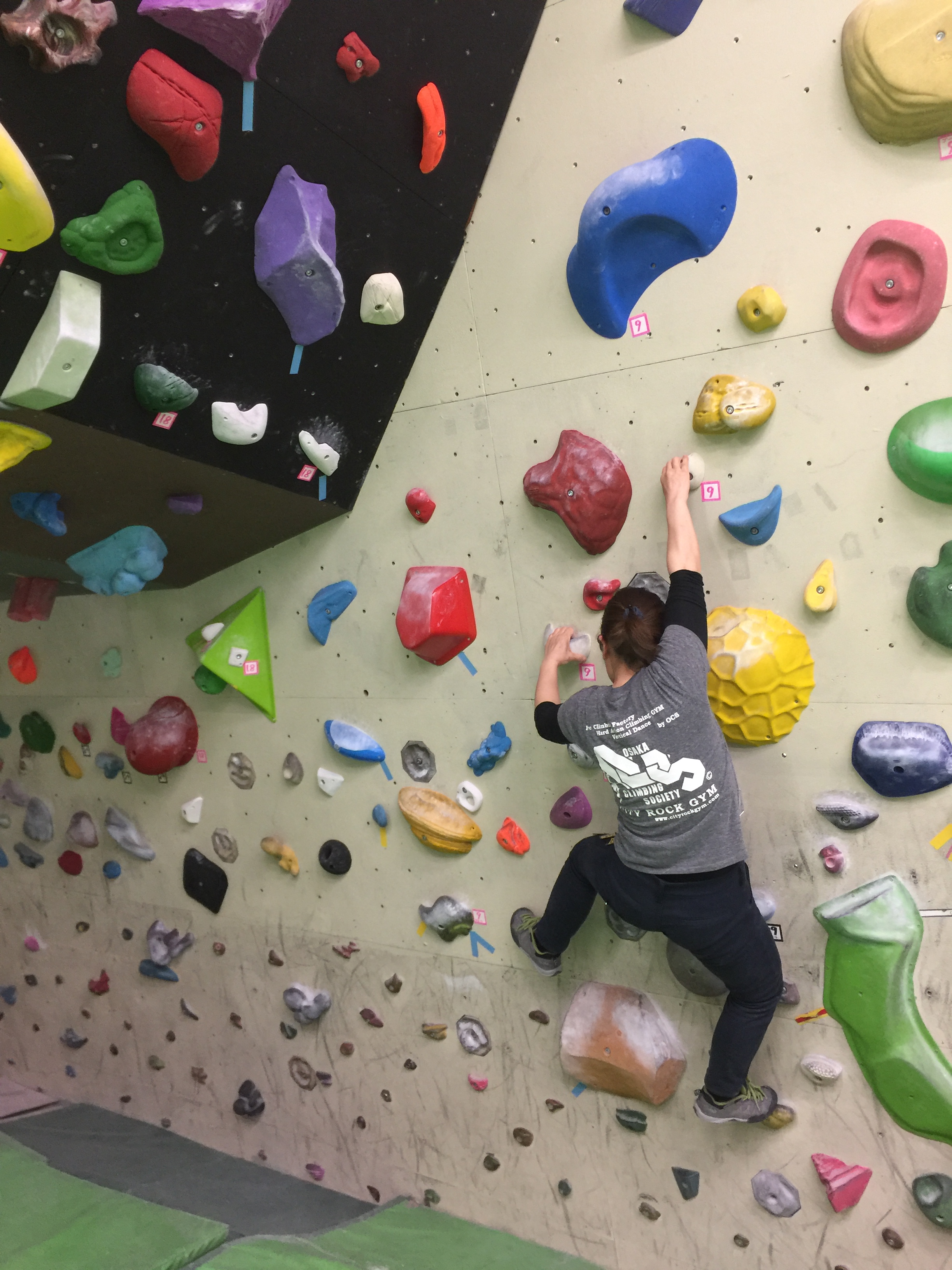 さわさん　ボルダリング追加 大阪店】新しい壁の課題 - CITY ROCK GYM [シティロックジム]
