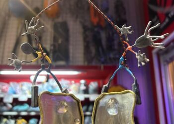 大好評★足自由テープ青とミドリテープ